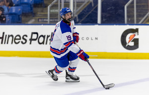 PHANTOMS TENDER LUKAS ZAJIC Article Photo