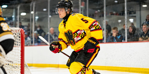14 Games, Plenty of Drama on Showcase Day One Article Photo